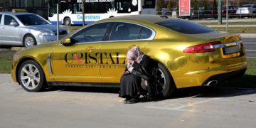 VLADATI ZNAČI KRASTI: Naša vlast je amaterska pljačkaška trupa