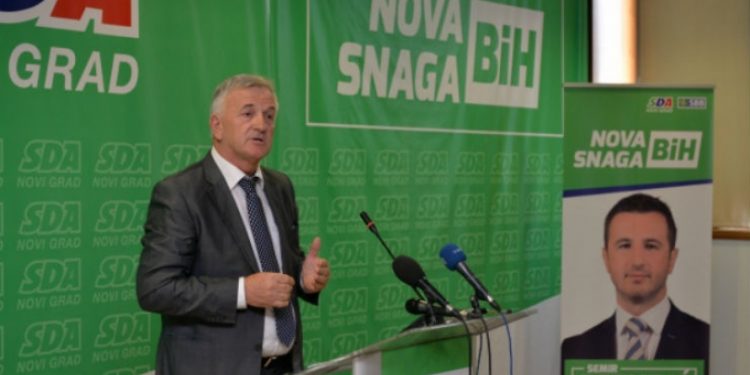 OPĆINA NOVI GRAD: Posao mora biti dodijeljen stranačkom šefu načelnika Efendića!