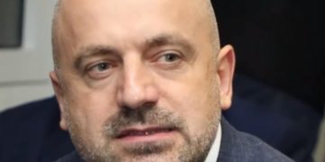 VLADAR SJEVERNOG KOSOVA: Batinaši Milana Radojičića na referendumu u Tesliću?